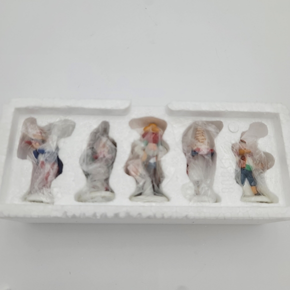 Dept 56 North Pole Early Rising Elves - Picture 4 of 6